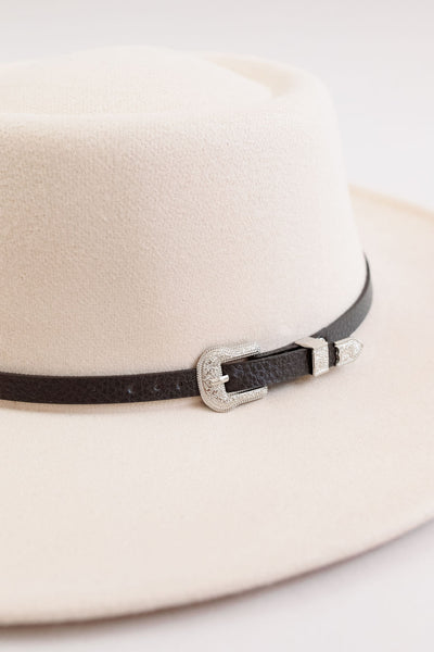 Boone Buckled Wide Brim Felt Fedora Hat - Poppy and Stella
