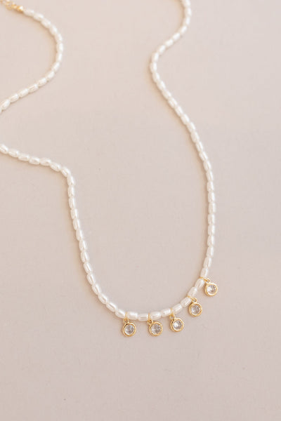 Oblong Pearl & Gem Beaded Necklace - Poppy and Stella