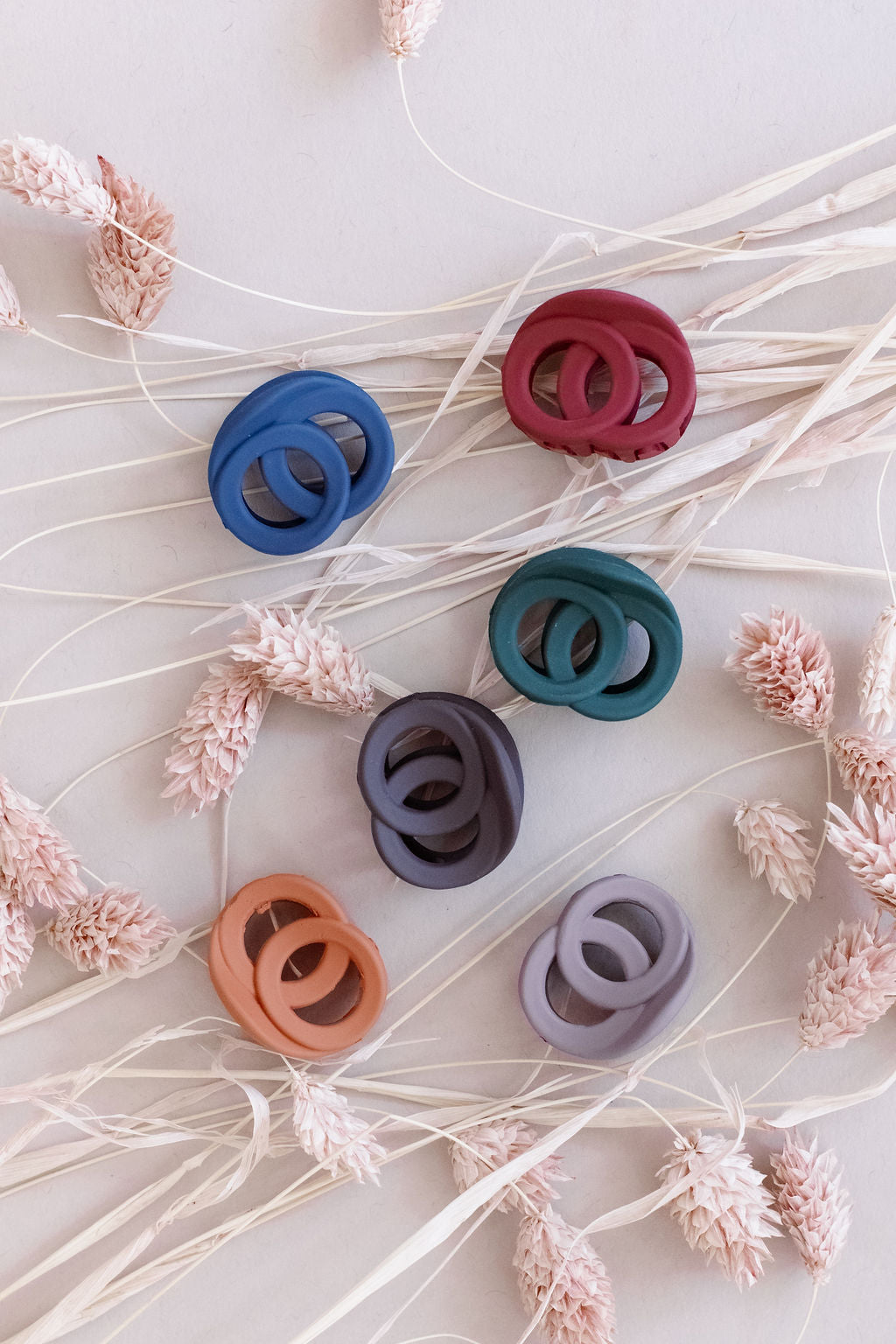 Double Circle Mini Matte Claw Clip | Assorted - Poppy and Stella