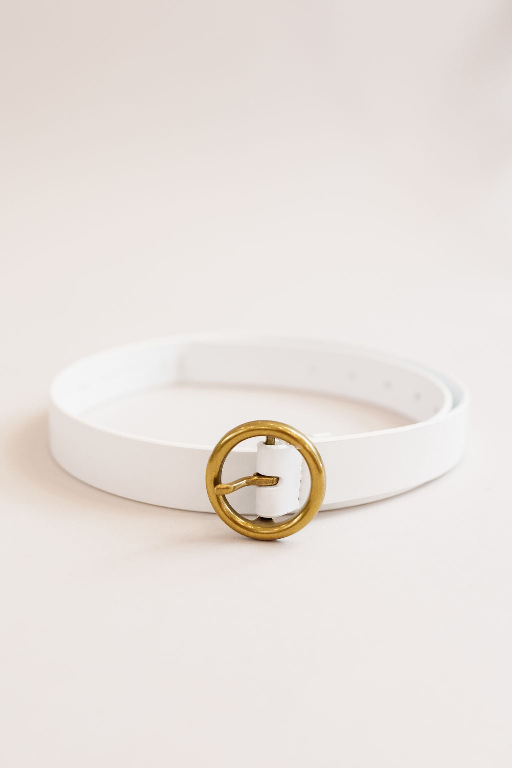 Belt | Small Brass Circle Leather | White - Poppy and Stella