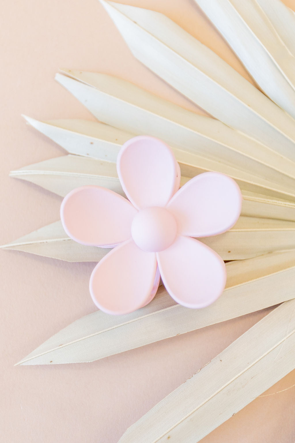 Matte Flower Claw Clip | Assorted - Poppy and Stella