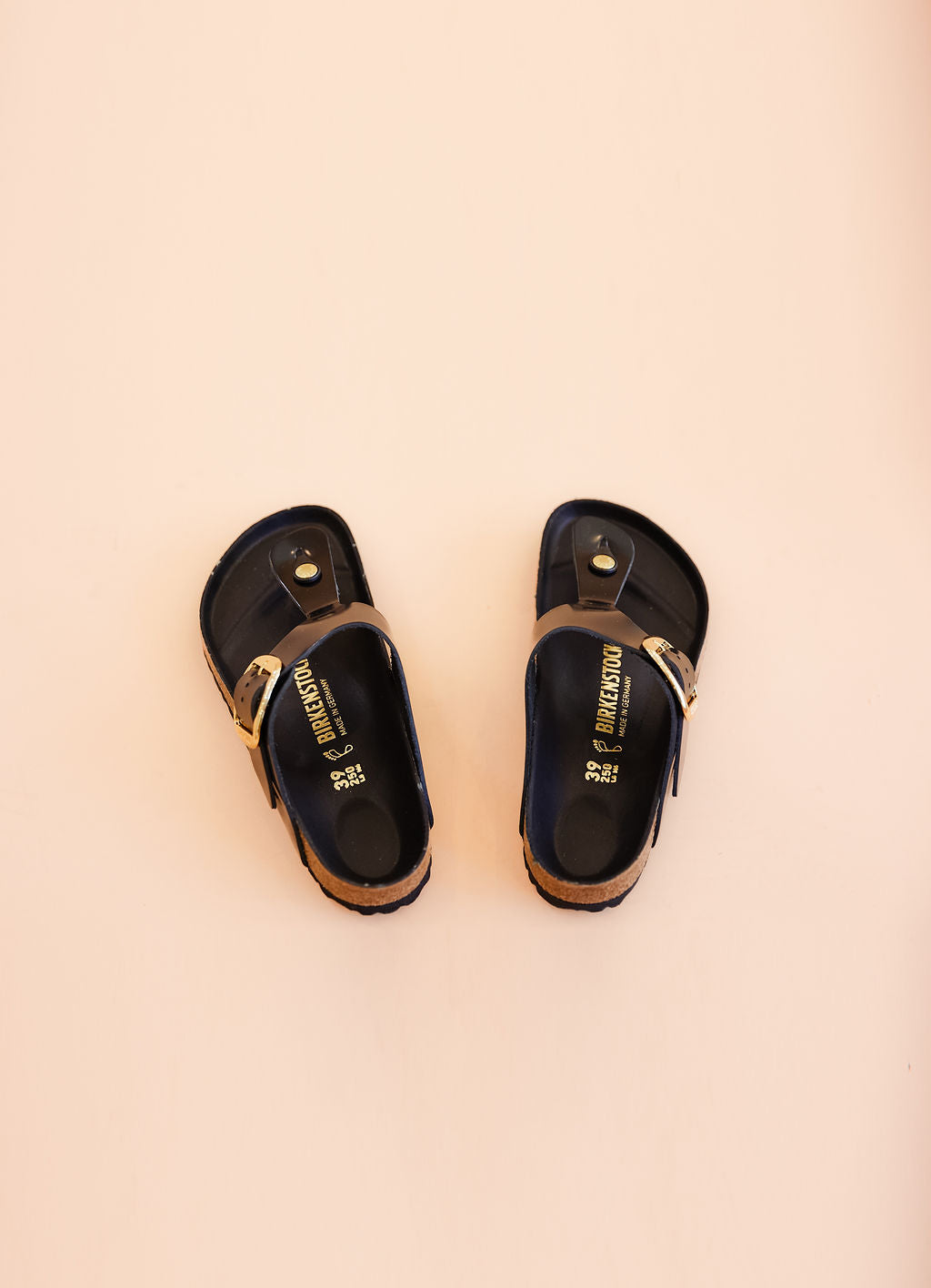 Birkenstock | Gizeh Big Buckle | High-Shine Black