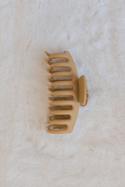 Theia Large Matte Claw Clip | Assorted - Poppy and Stella