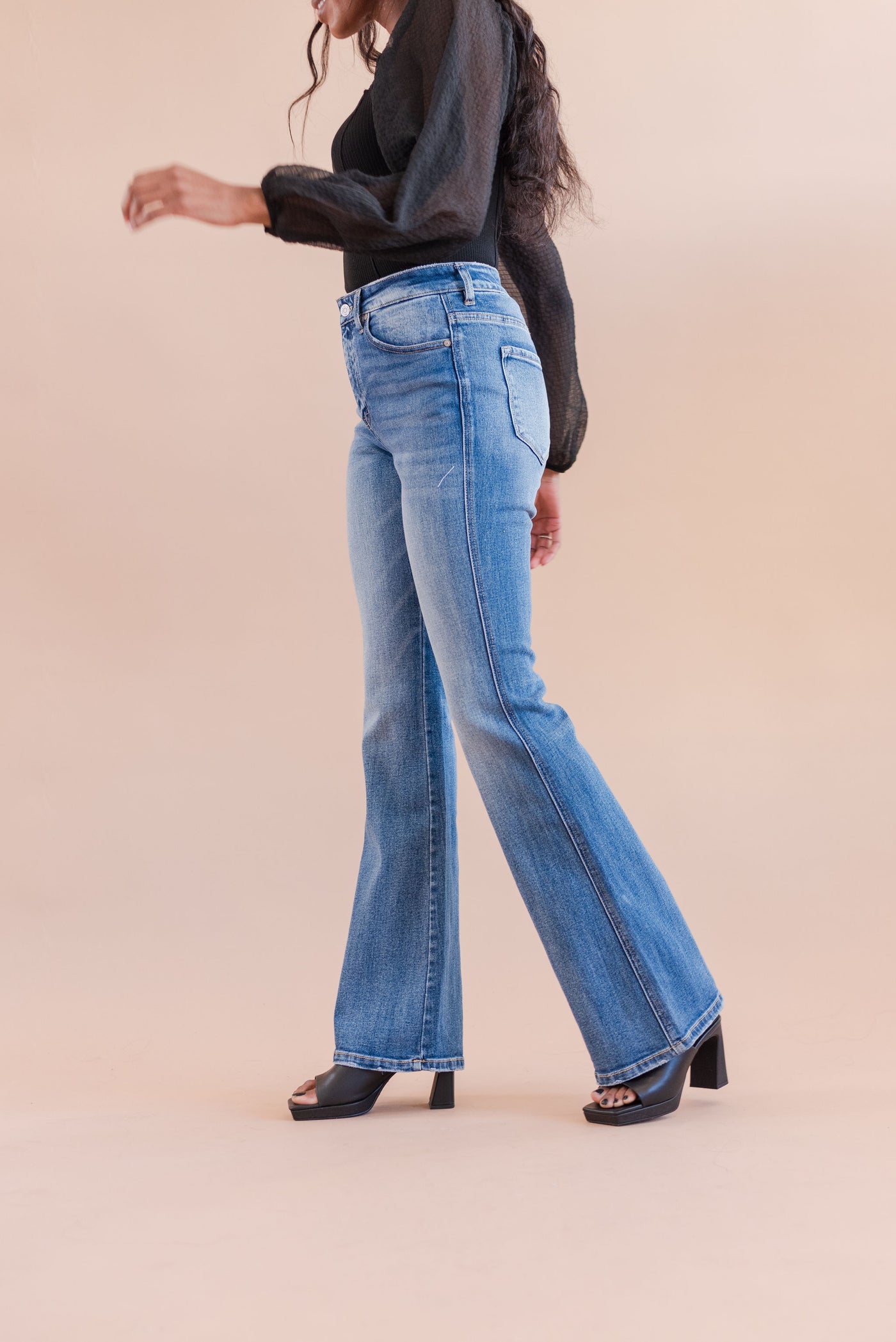 Este High Rise Flare Jean